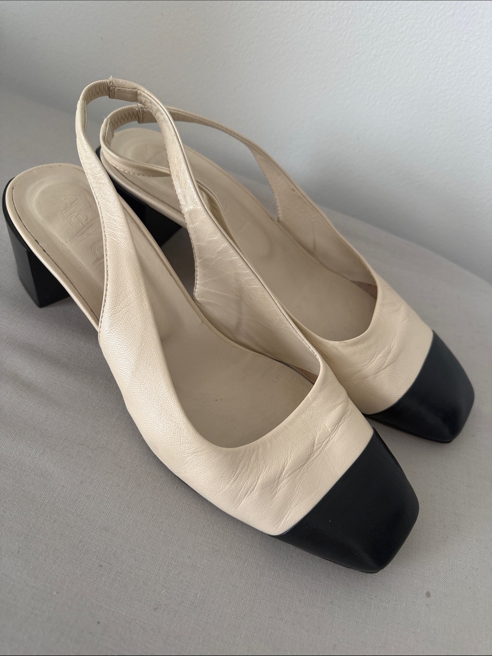 Aeyde Two-Tone Slingback Block Heel - Cream and Black size 40 9 9.5